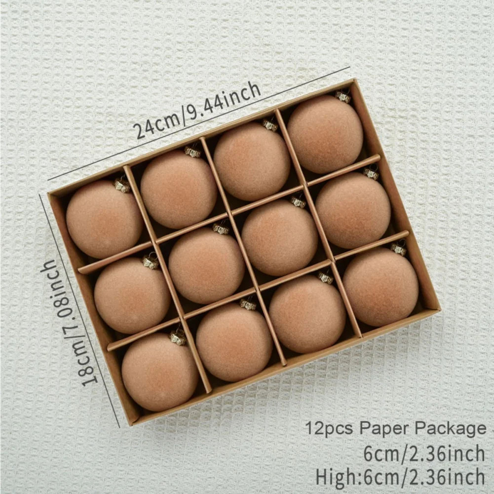 Weihnachtskugeln – Samtige Eleganz