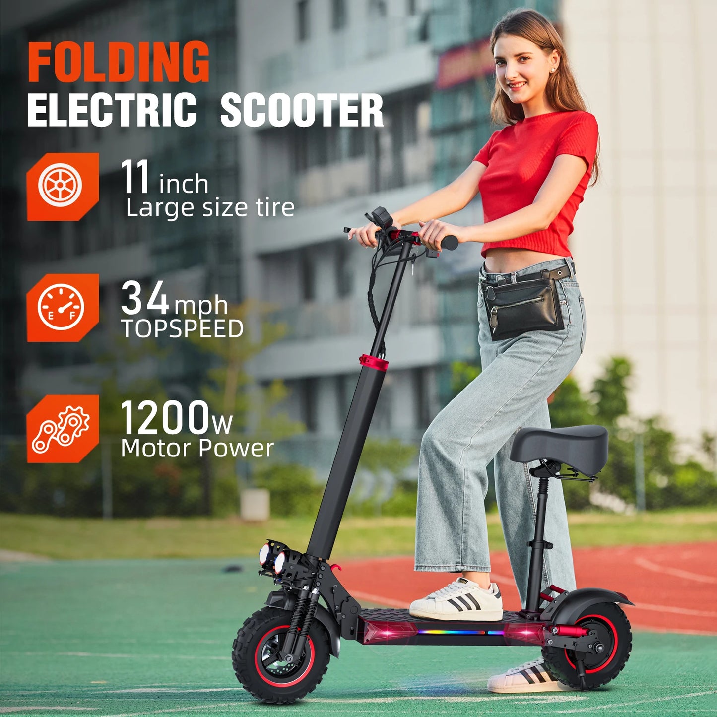 Grenzenlos unterwegs- E-Scooter - sunny.side-Productions