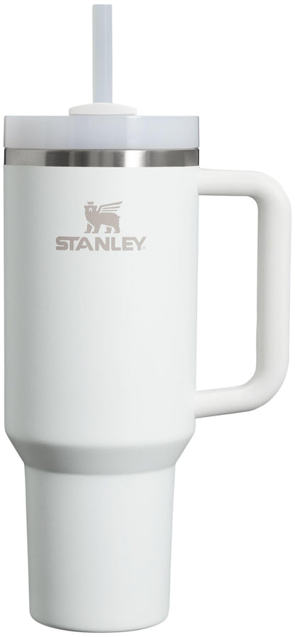Stanley Tumbler- Der Begleiter für erfrischende Tage - sunny.side-Productions