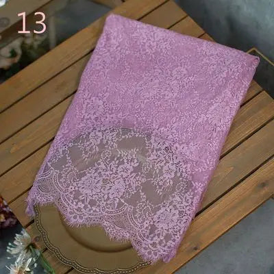 Edler Spitzenstoff – festliche Dekoration