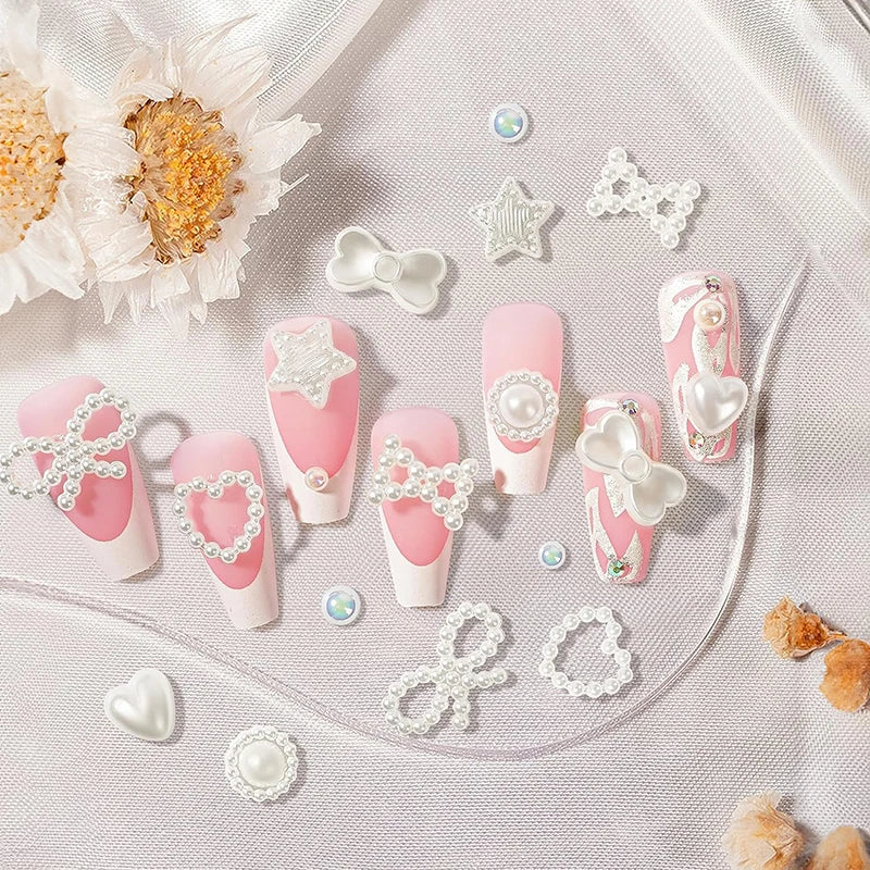 Nail-Charms & Perlen – funkelnde Eleganz