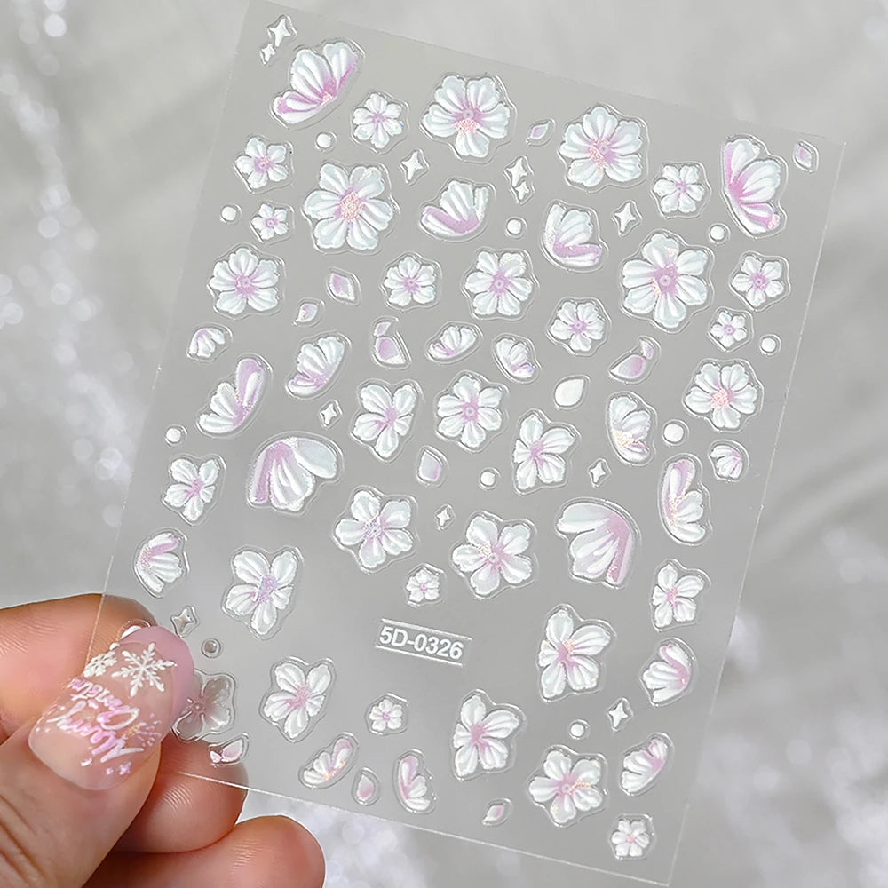 Nailsticker – Florale Reliefkunst