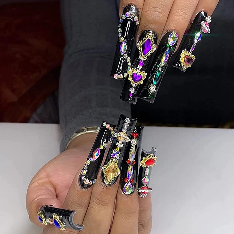 Nail Charms – Glitzernde Strass-Deko