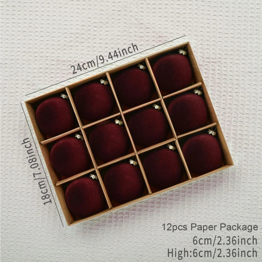 Weihnachtskugeln – Samtige Eleganz