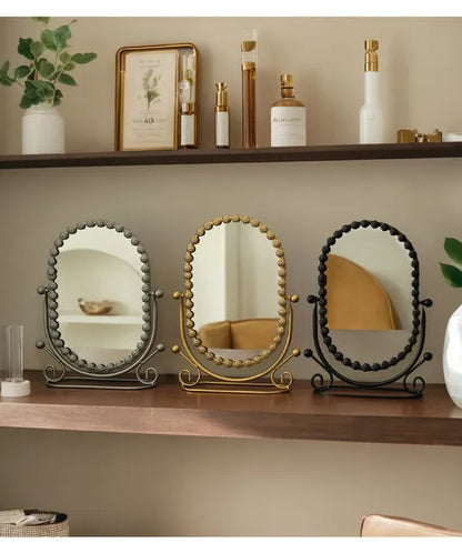 Eleganter Retro-Kosmetikspiegel