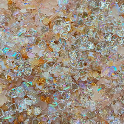 Nail-Charms & Perlen – funkelnde Eleganz