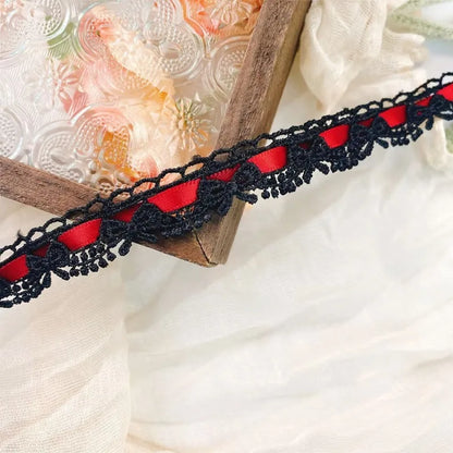 Spitzenband – Festliche Eleganz