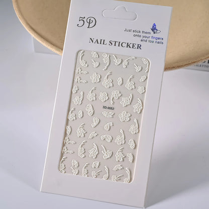 Nailsticker – Florale Reliefkunst