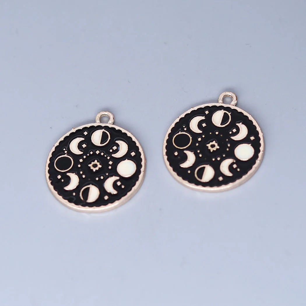 Mystische Mondphasen- Ohrringe - sunny.side-Productions