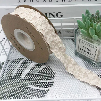 Wellenrandband – Festliche Weihnachtsdekoration