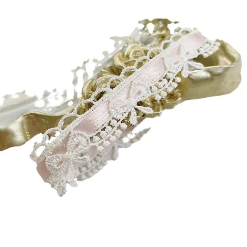 Spitzenband – Festliche Eleganz