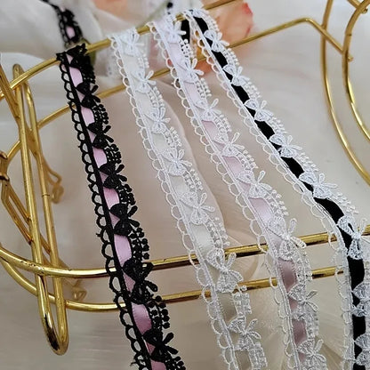 Spitzenband – Festliche Eleganz