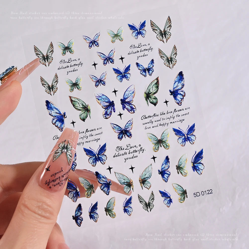 Nailsticker – Florale Reliefkunst