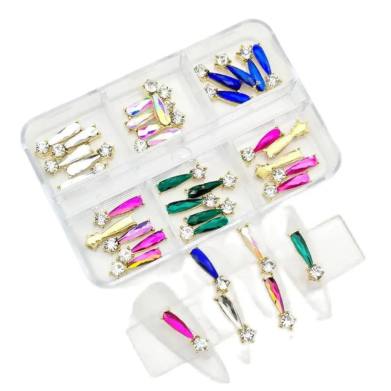 Nail Charms – Glitzernde Strass-Deko