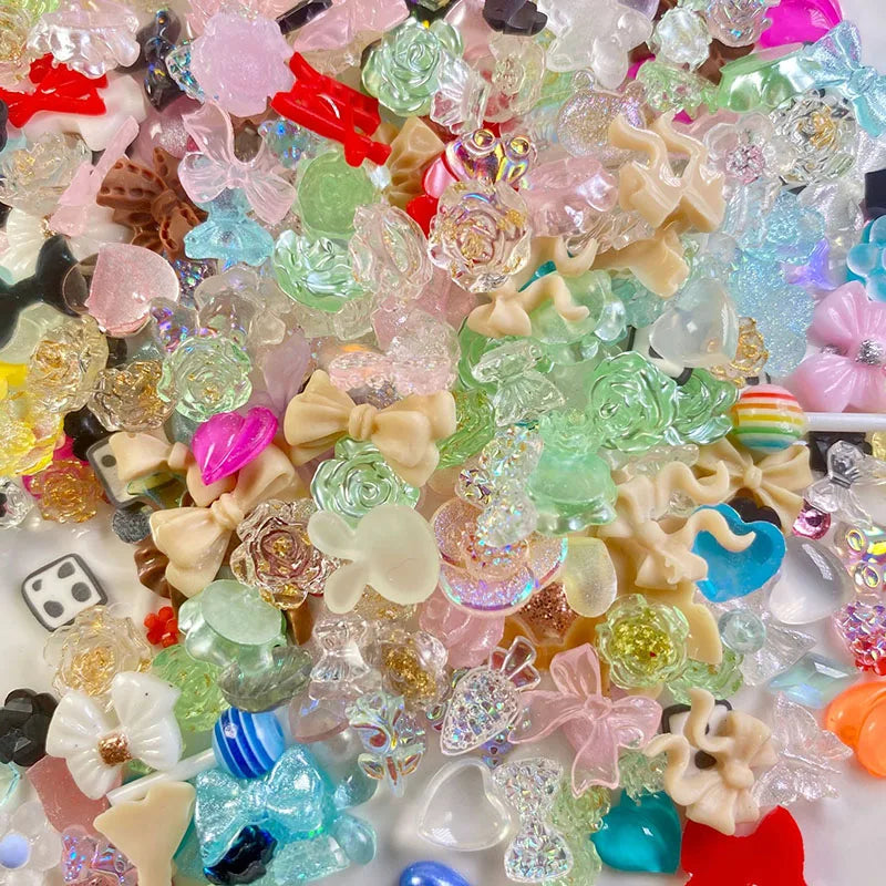 Nail-Charms & Perlen – funkelnde Eleganz - sunny.side-Productions