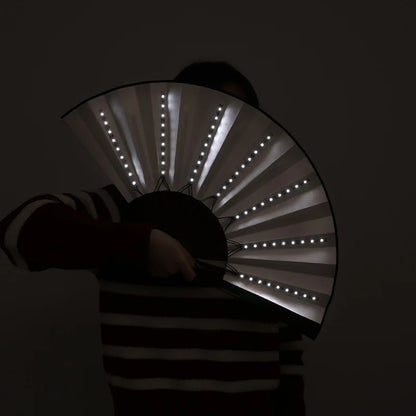 Glow-Fächer fürs Festival