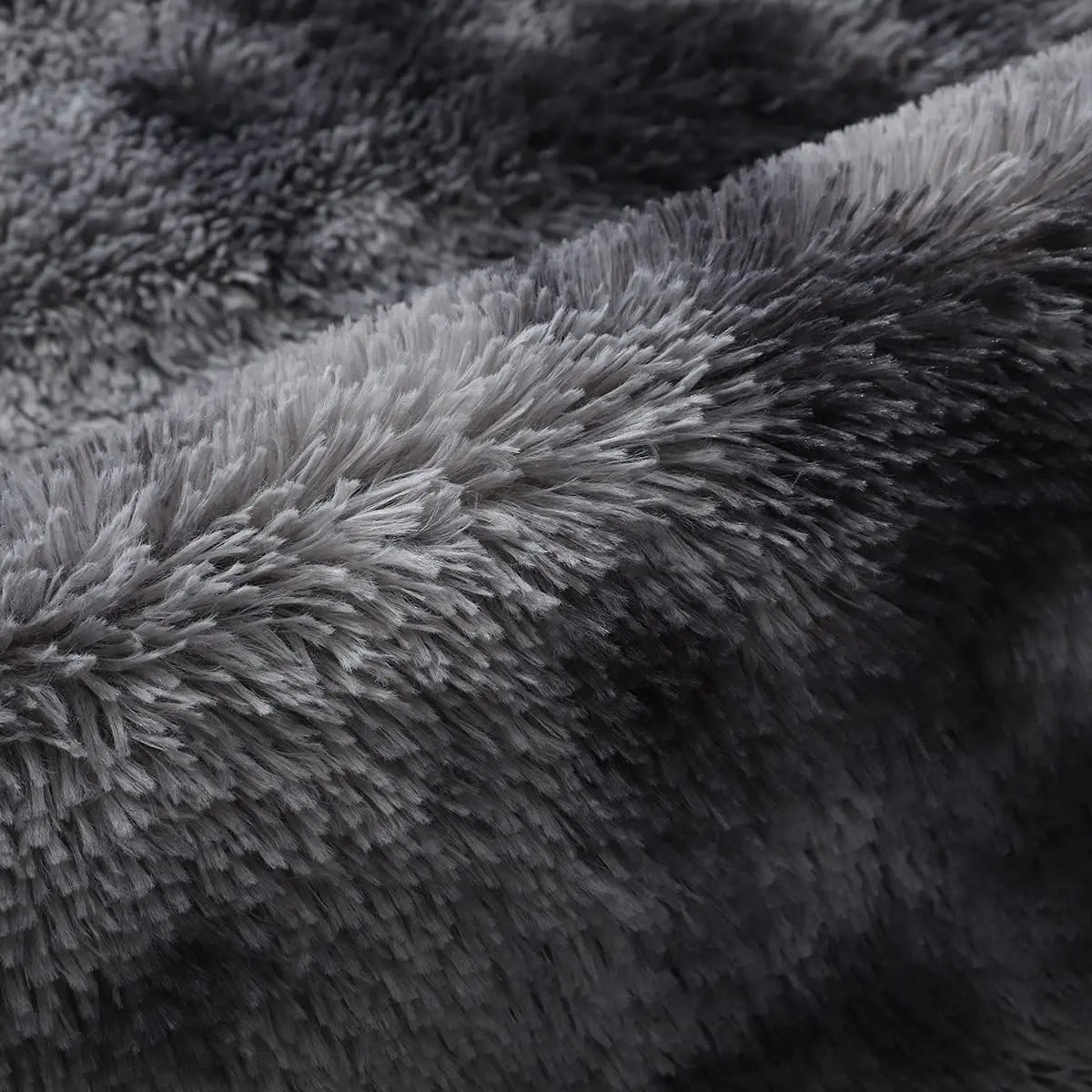 Weicher Hochflorteppich – Wärme und Komfort