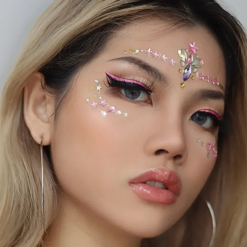 Face Gems Tattoo – Festival-Vibes