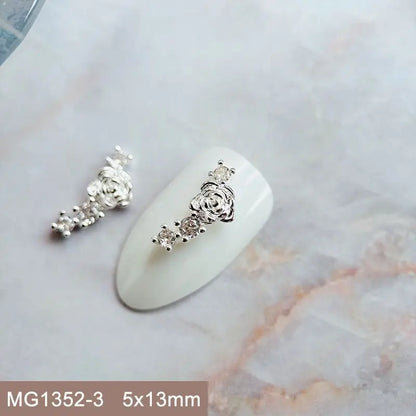 Nail Charms – eleganter Kristall-Look