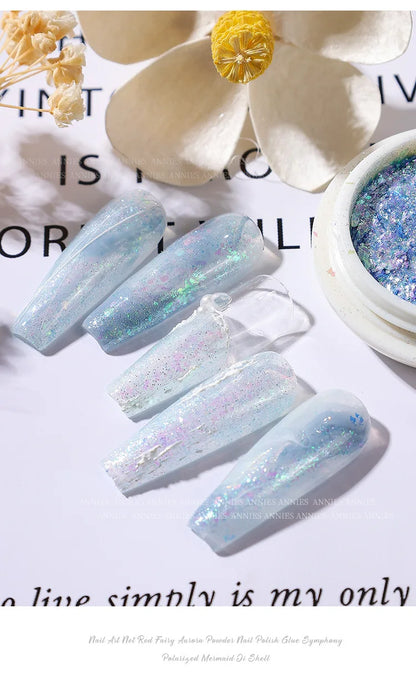 Nail Glitter – Schimmernde Wolken