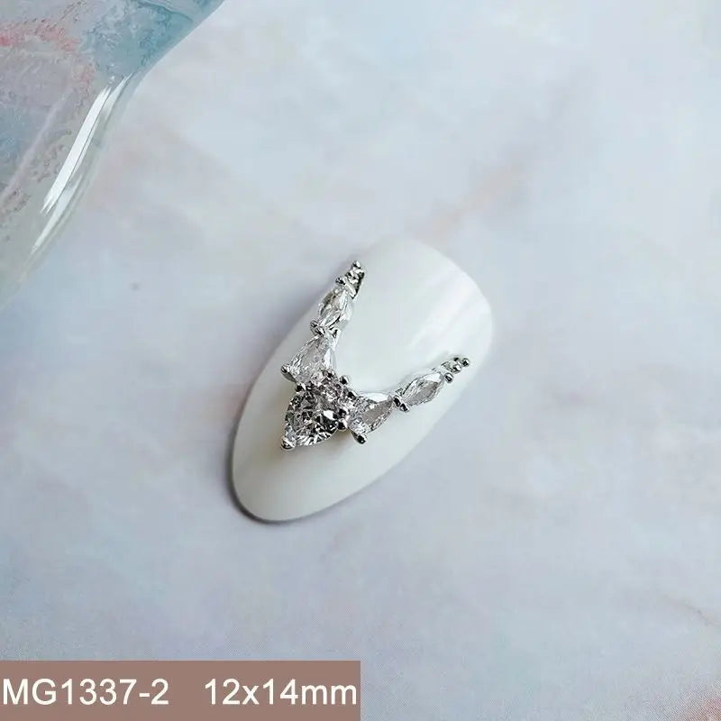 Nail Charms – eleganter Kristall-Look