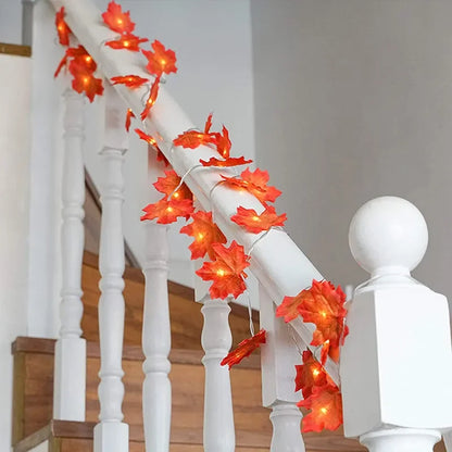 Herbstliche Lichterkette – Ahornblätter