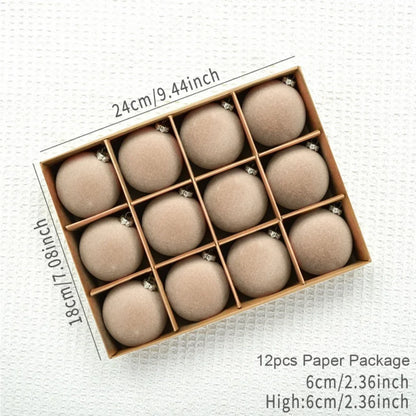 Weihnachtskugeln – Samtige Eleganz